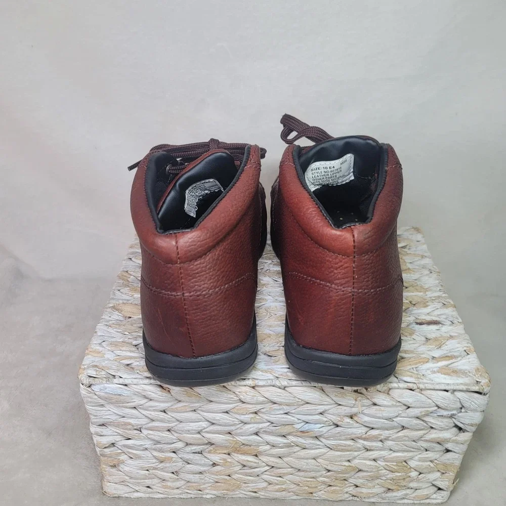 Gravity Defyer Walkabout Brown Leather Chukka Boots Mens 10W Work Casual Earthy